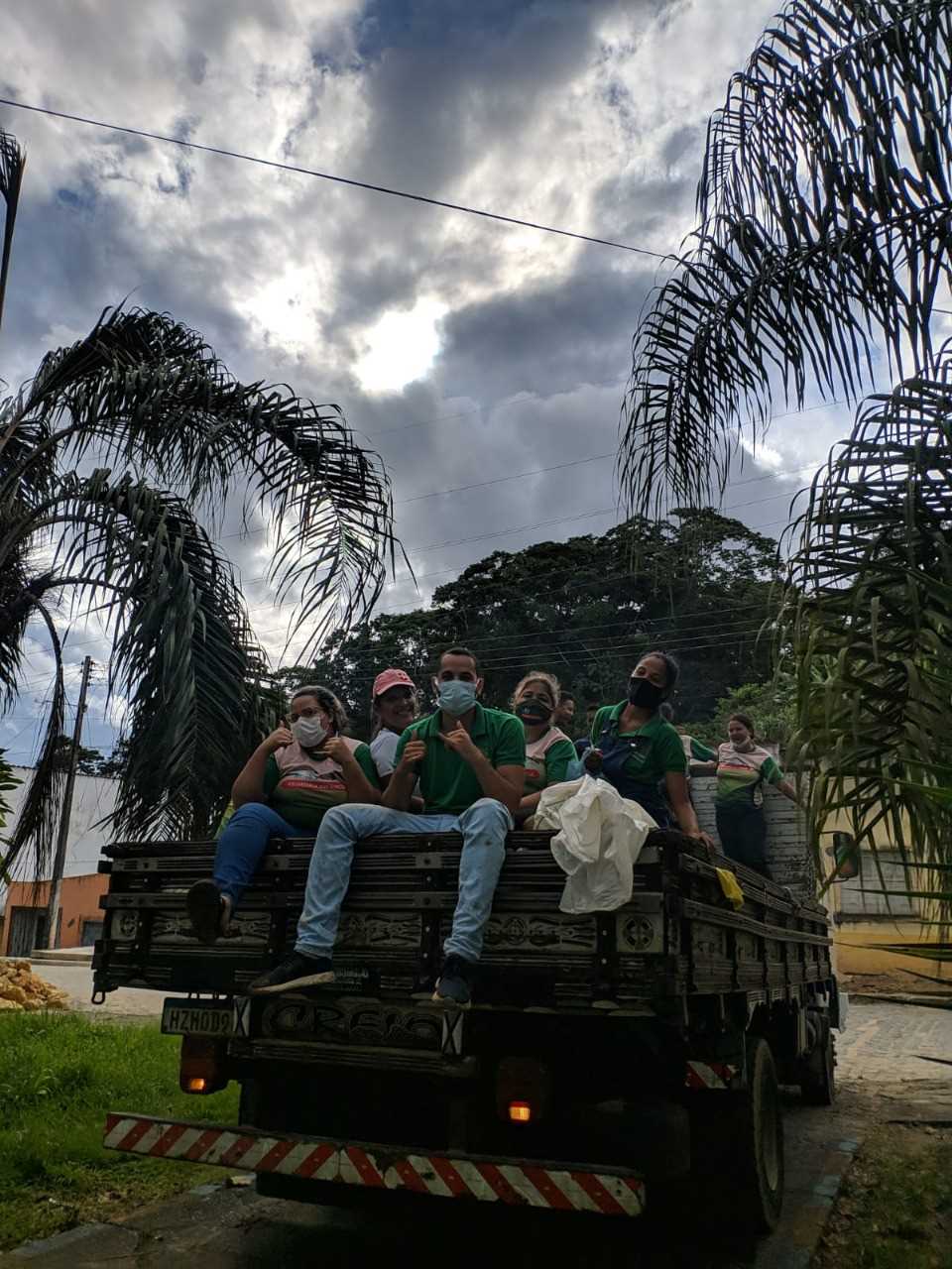 Camacã: Famílias carentes de Leoventura e Jacareci são comtempladas com alimentos do PAA e CONAB